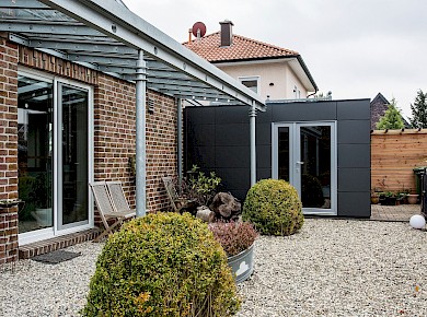 Gartenhaus Puuro mit Glastür